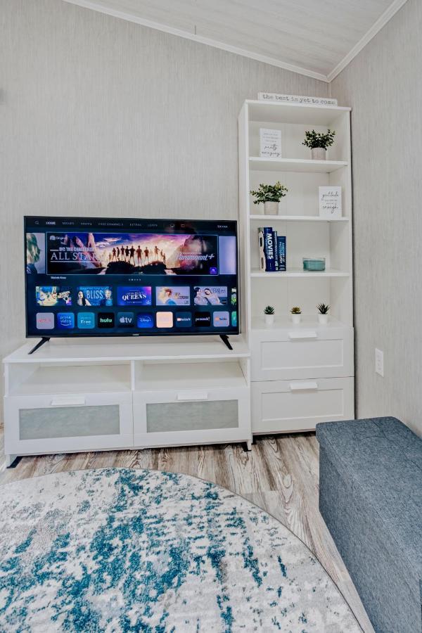 Modern & Cozy Stand-Alone Apartment - Perfect Stay Painted Post Eksteriør billede