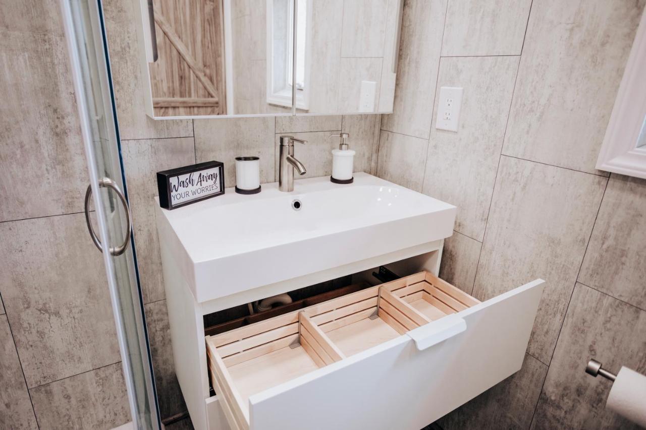 Modern & Cozy Stand-Alone Apartment - Perfect Stay Painted Post Eksteriør billede